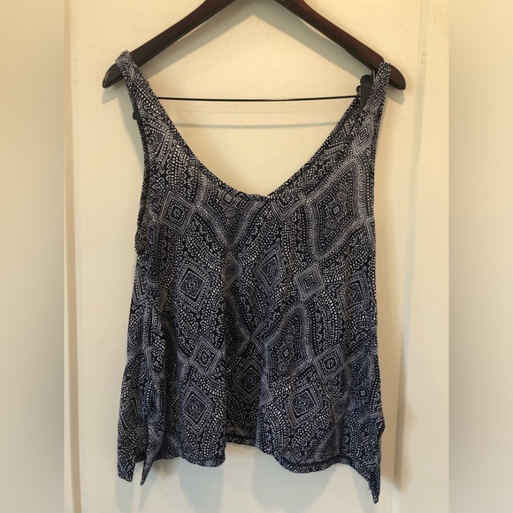 H&M peplum patterned blue tank top - Picture 4 of 4